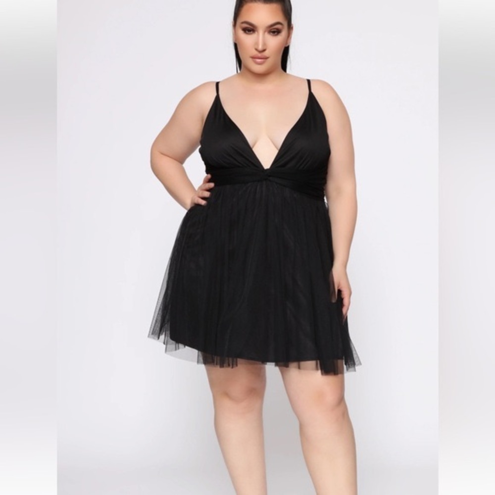 Fashion Nova “Life’s A Movie” Plus Size Flare Plunge Neck Mini Cocktail Dress